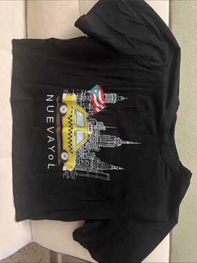 Black crop New York, Puerto Rico flag tee shirt